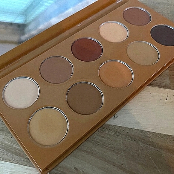 KKW Beauty Matte Honey Eyeshadow Palette - Picture 6 of 11